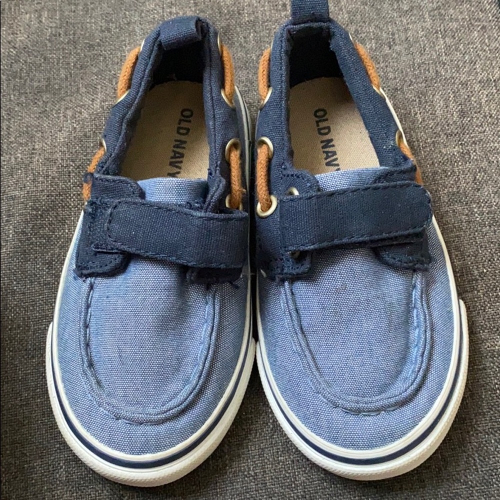 Dress shoes